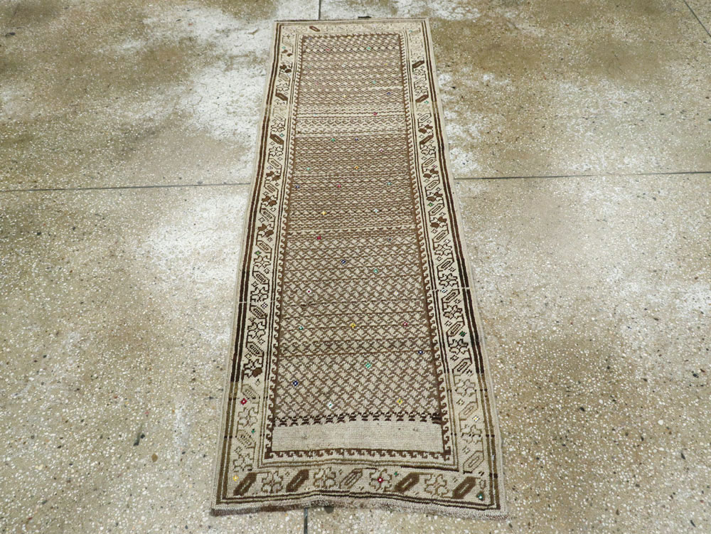 Vintage Persian Kurdish Runner, No.25949 - Galerie Shabab