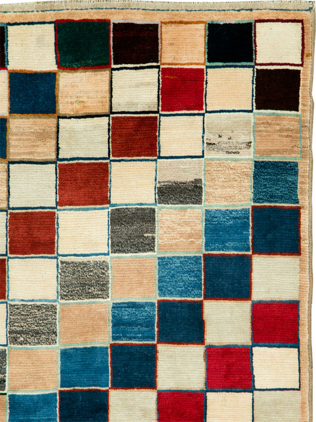 Vintage Persian Gabbeh Deco Rug, No.25950 - Galerie Shabab