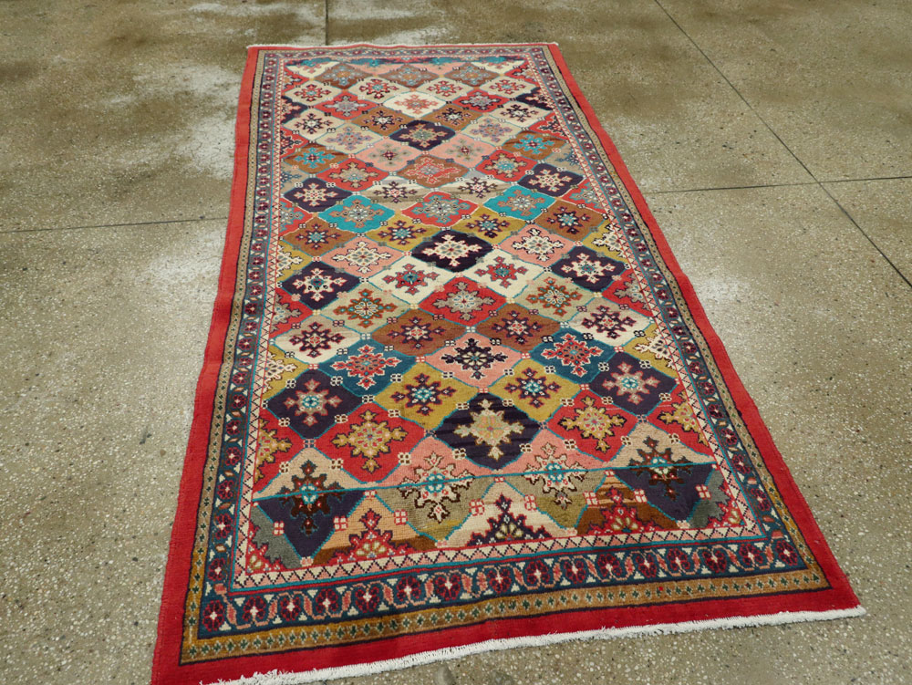 Vintage Persian Mahal Rug, No.25954 - Galerie Shabab