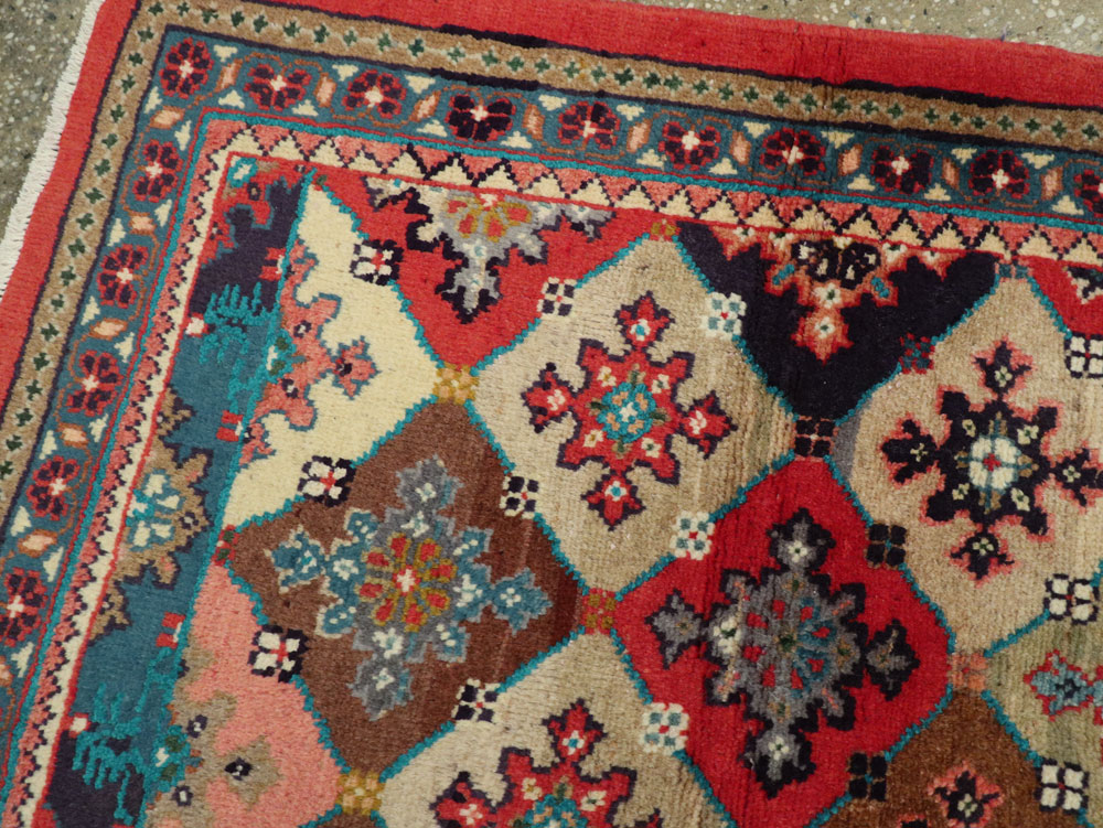 Vintage Persian Mahal Rug, No.25954 - Galerie Shabab