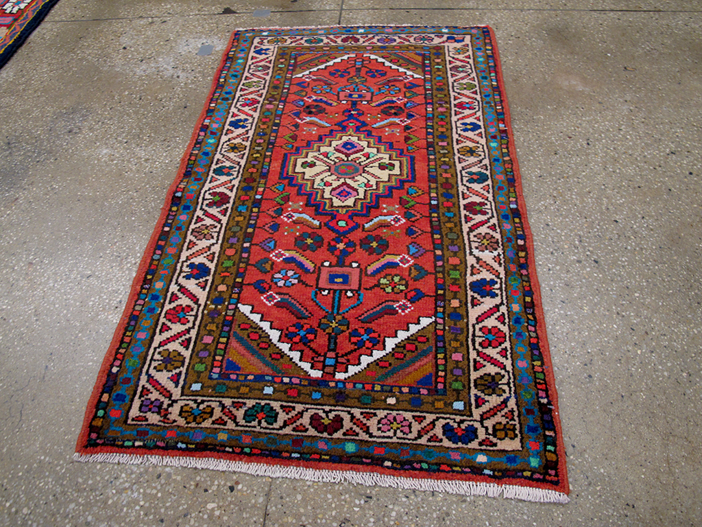 Vintage Persian Hamadan Rug, No.25962 - Galerie Shabab