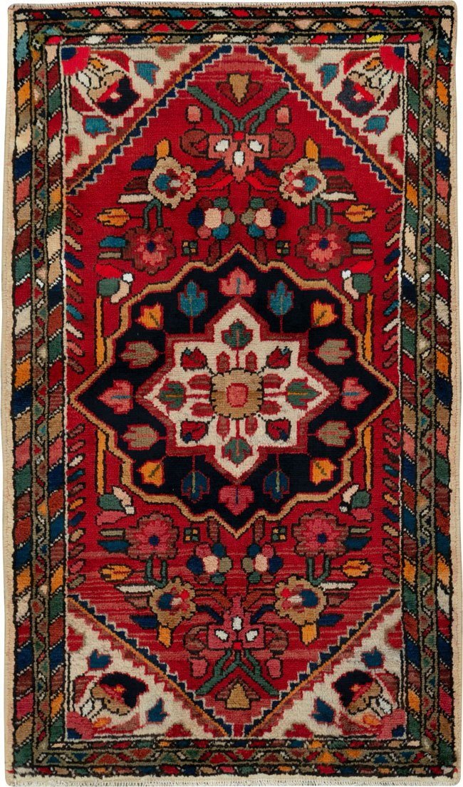 Vintage Persian Hamadan Rug, No.25966 - Galerie Shabab