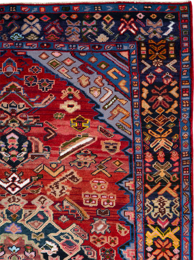 Vintage Persian Bakhtiari Rug, No.25968 - Galerie Shabab