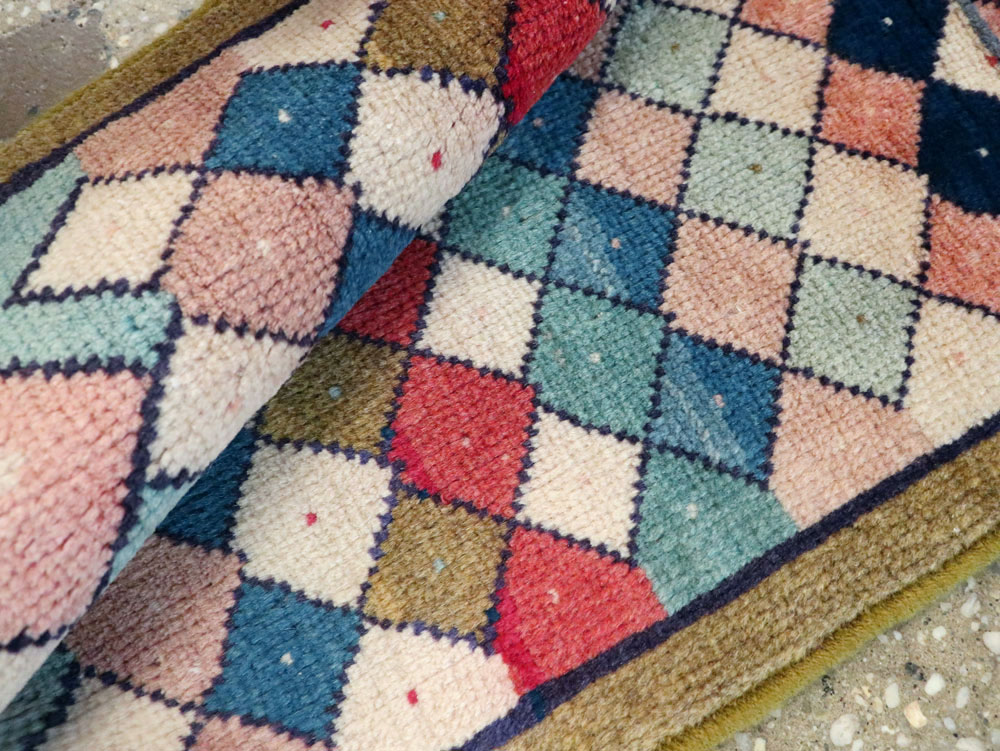 Vintage Persian Mahal Runner, No.25976 - Galerie Shabab