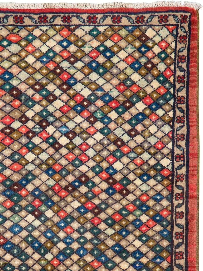 Vintage Persian Mahal Runner, No.25977 - Galerie Shabab
