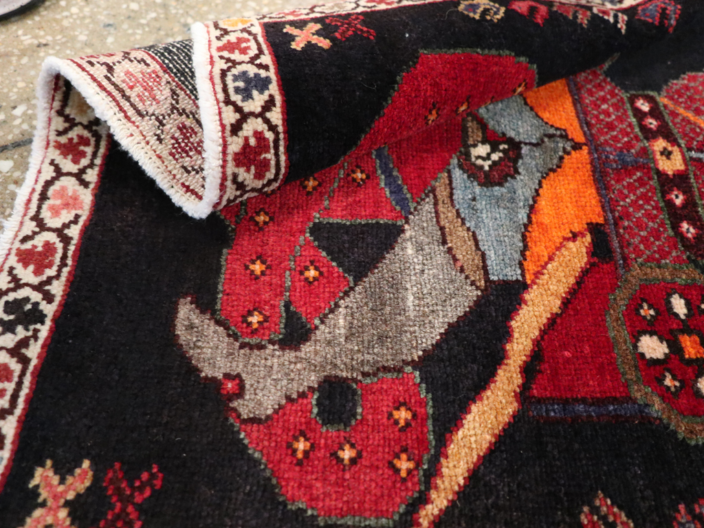 Vintage Persian Pictorial Hamadan Rug, No.25979 - Galerie Shabab