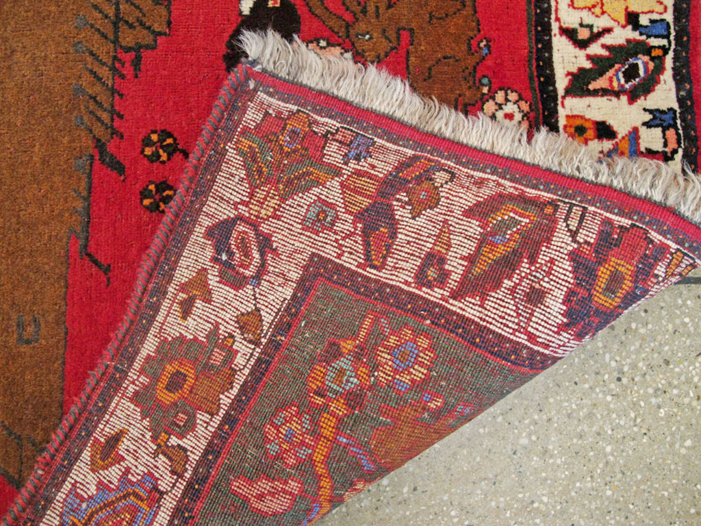 Vintage Persian Pictorial Shiraz Rug, No.25985 - Galerie Shabab