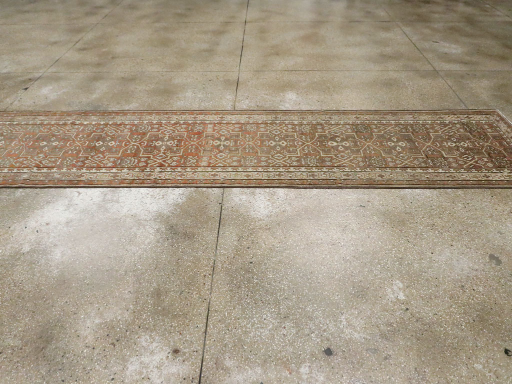 Vintage Persian Malayer Runner, No.25987 - Galerie Shabab
