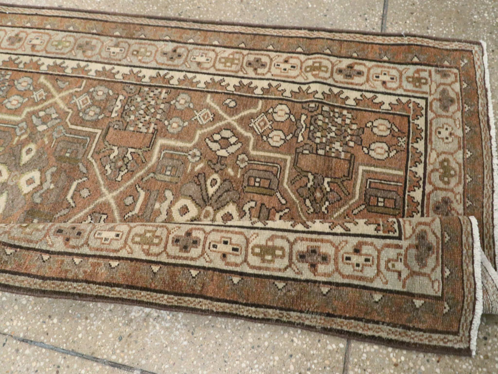 Vintage Persian Malayer Runner, No.25987 - Galerie Shabab