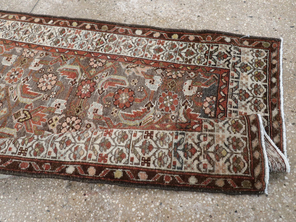 Vintage Persian Malayer Runner, No.25988 - Galerie Shabab