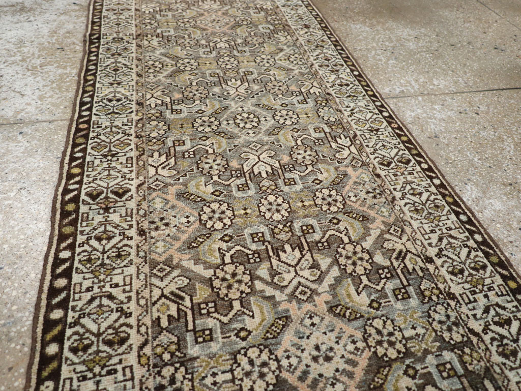 Vintage Persian Malayer Runner, No.25990 - Galerie Shabab