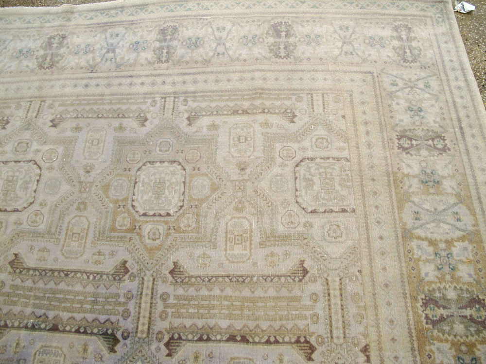 Vintage Persian Tabriz Carpet, No.25995 - Galerie Shabab