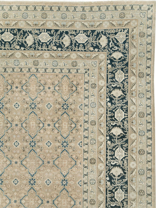 Vintage Turkish Sivas Large Room Size Carpet, No.25997 - Galerie Shabab