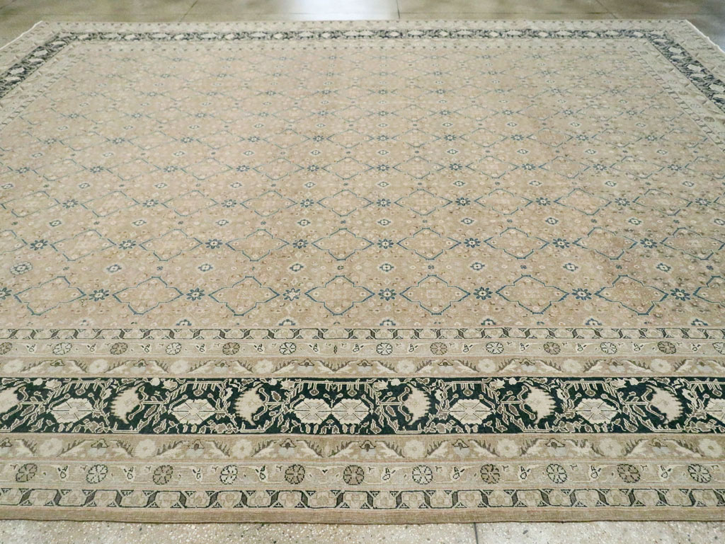 Vintage Turkish Sivas Large Room Size Carpet, No.25997 - Galerie Shabab