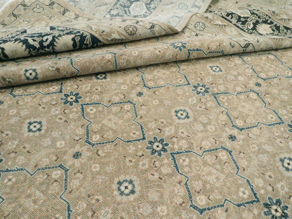 Vintage Turkish Sivas Large Room Size Carpet, No.25997 - Galerie Shabab