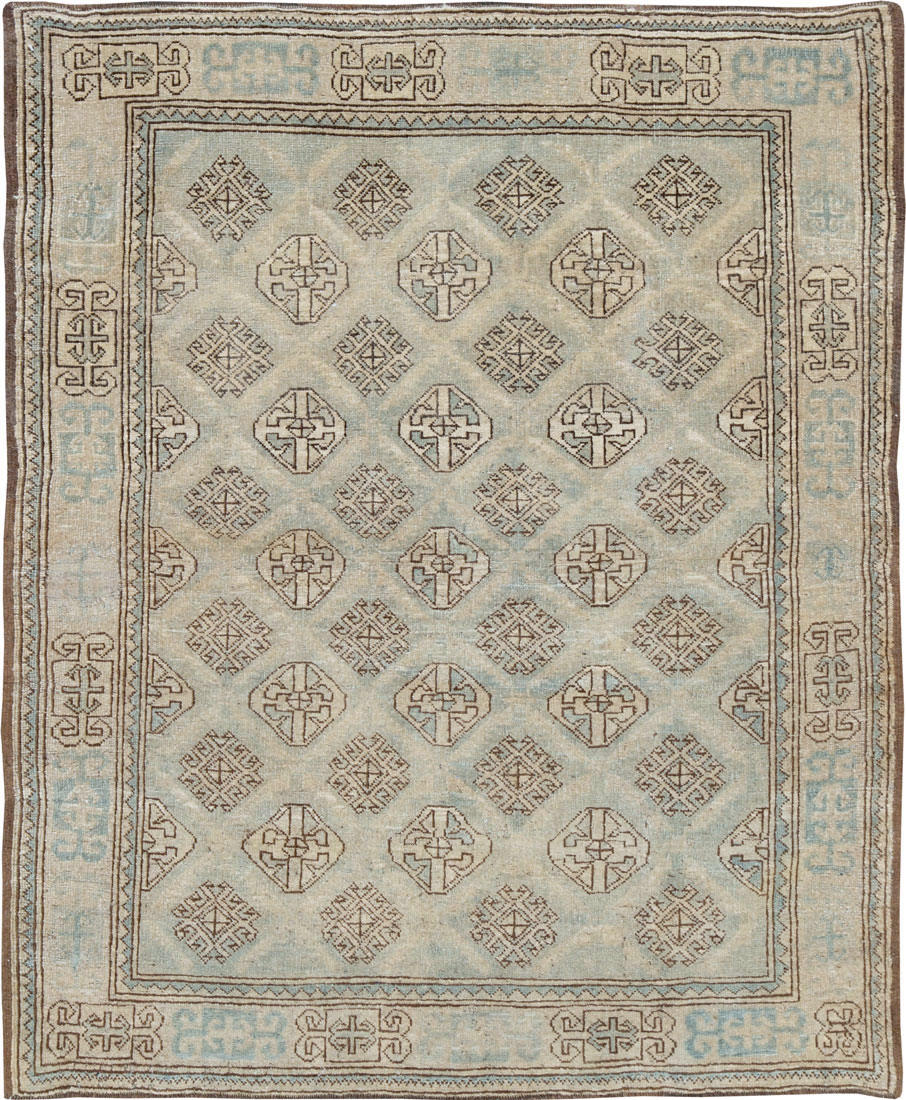 Vintage Persian Kurd Square Accent Rug, No.26008 - Galerie Shabab