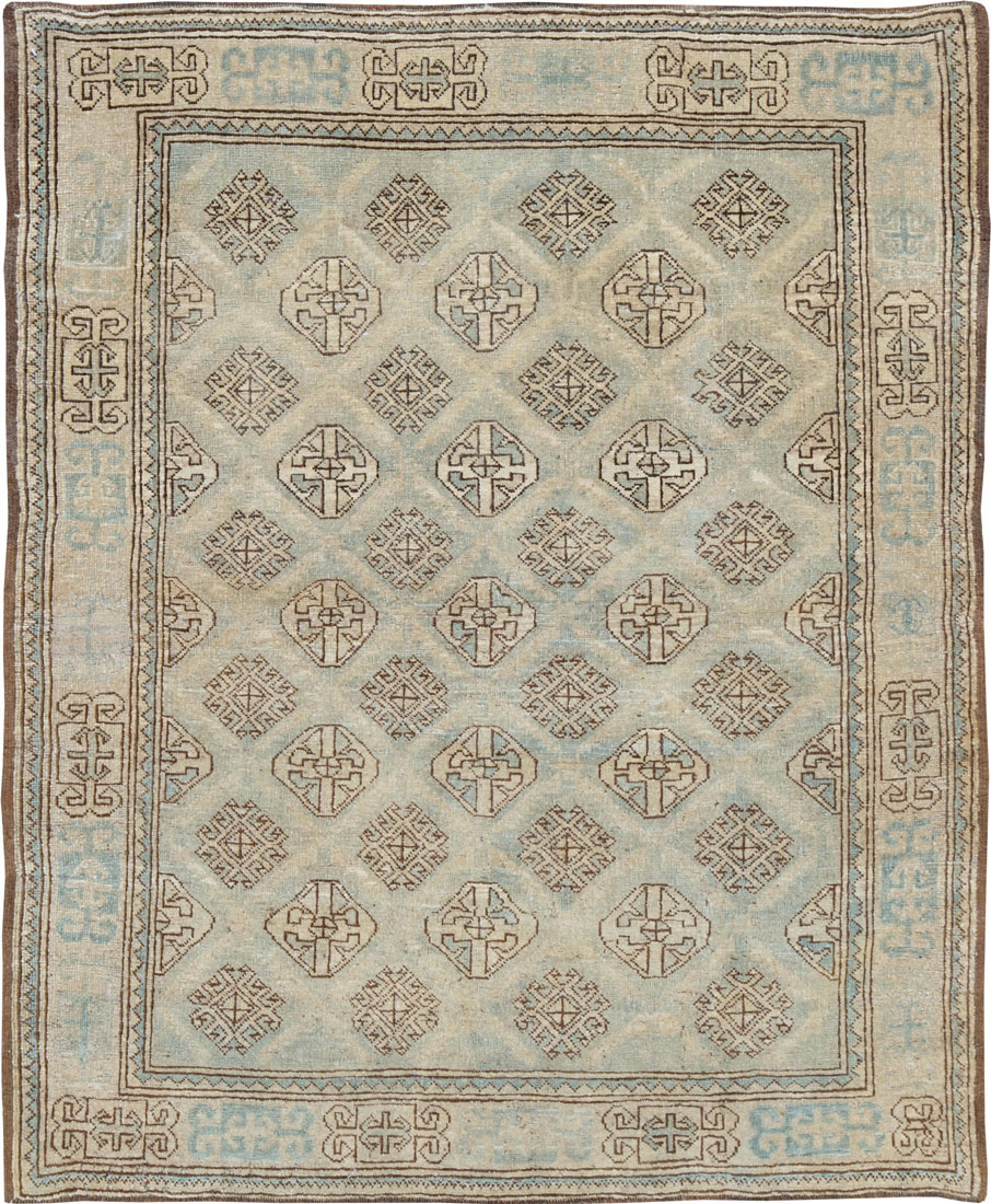 Vintage Persian Kurd Square Accent Rug, No.26008 - Galerie Shabab