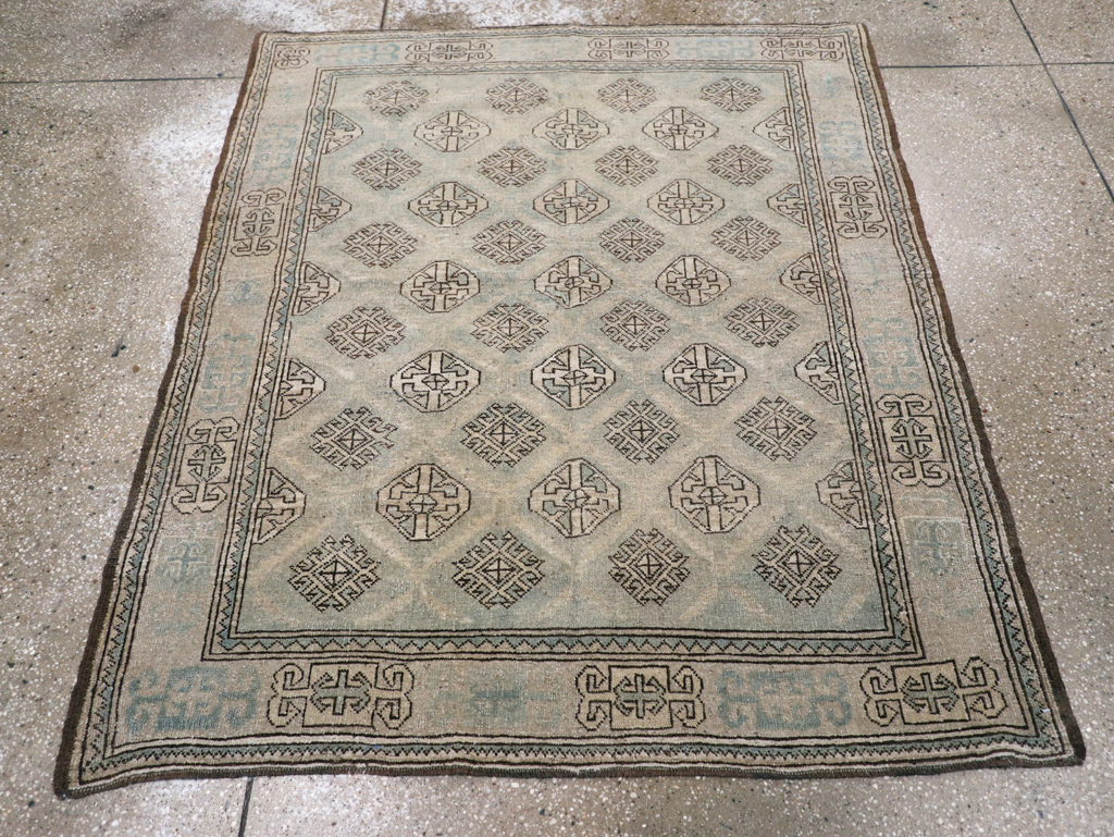 Vintage Persian Kurd Square Accent Rug, No.26008 - Galerie Shabab