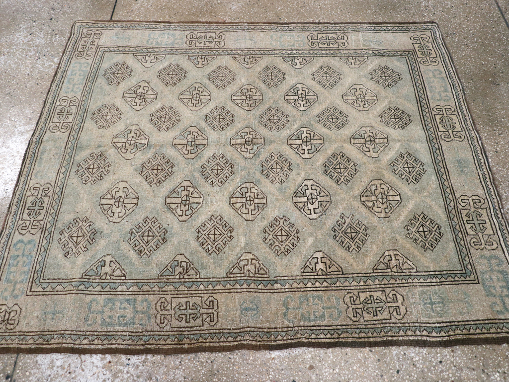 Vintage Persian Kurd Square Accent Rug, No.26008 - Galerie Shabab