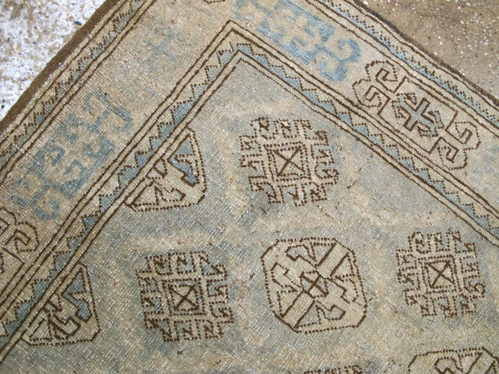 Vintage Persian Kurd Square Accent Rug, No.26008 - Galerie Shabab