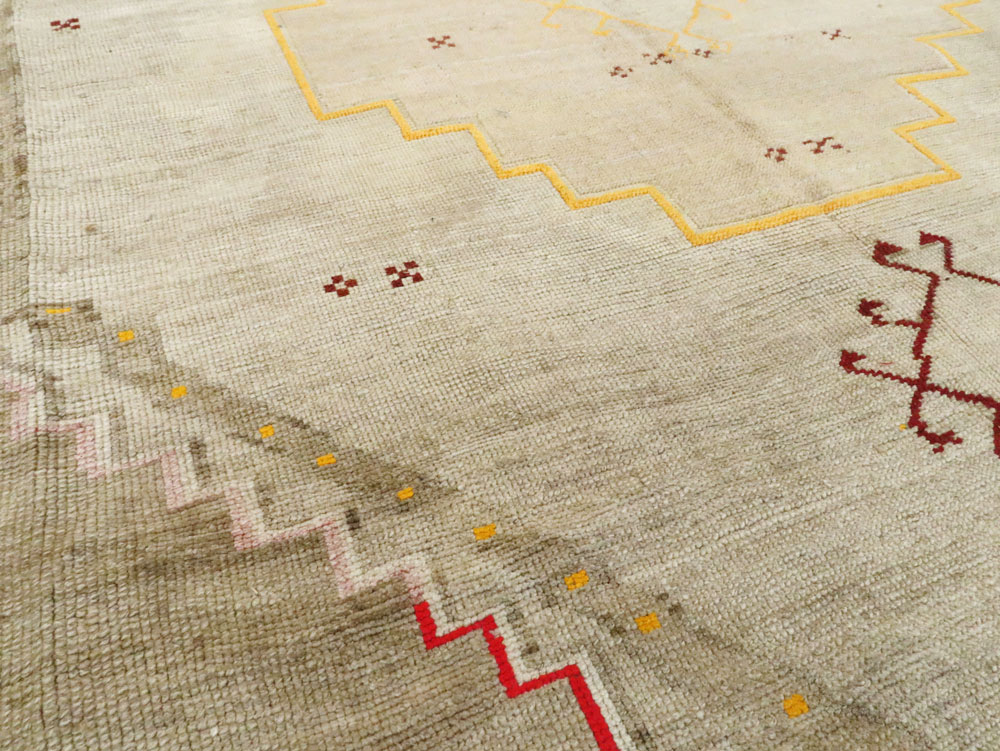 Vintage Turkish Anatolian Carpet, No.26017 - Galerie Shabab