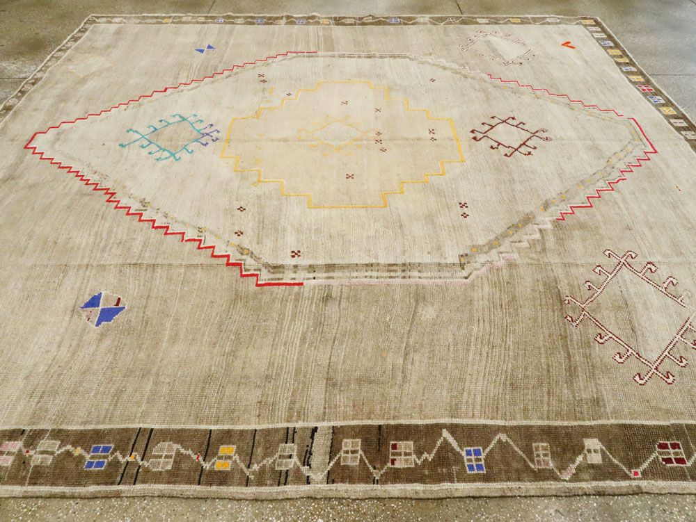 Vintage Turkish Anatolian Carpet, No.26017 - Galerie Shabab