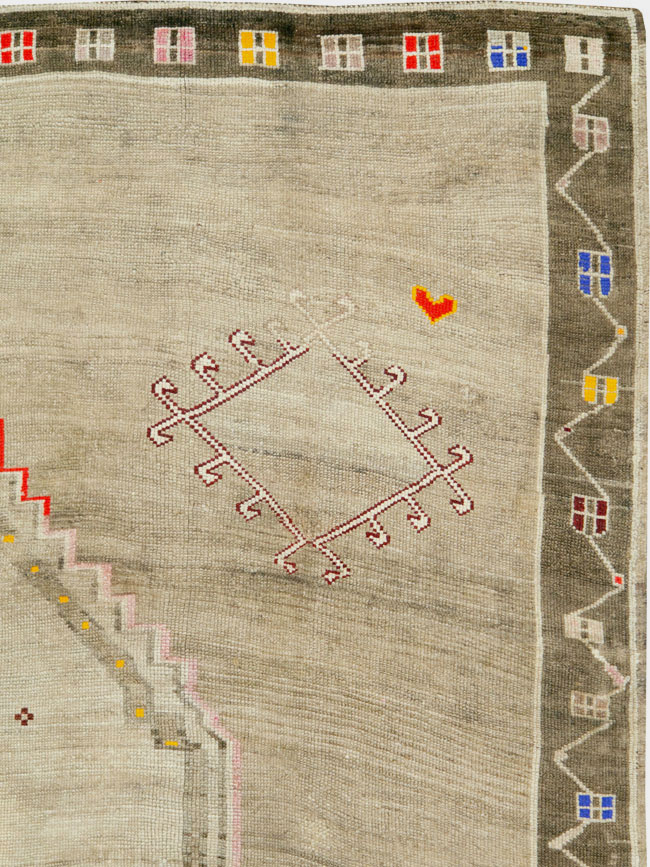 Vintage Turkish Anatolian Carpet, No.26017 - Galerie Shabab