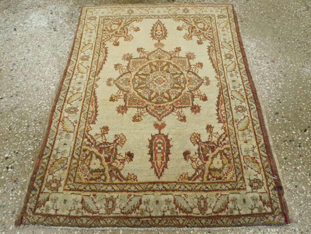 Antique Persian Tabriz Throw Rug, No.26020 - Galerie Shabab