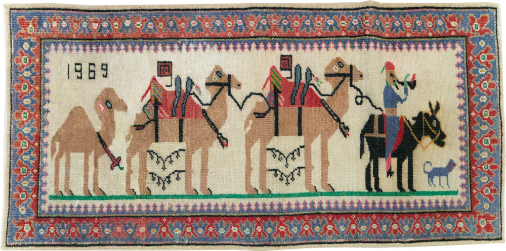 Vintage Turkish Anatolian Pictorial Throw Rug, No.26021 - Galerie Shabab