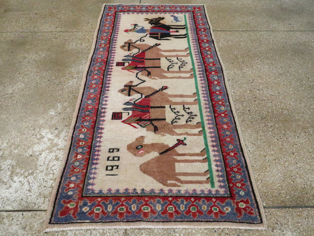 Vintage Turkish Anatolian Pictorial Throw Rug, No.26021 - Galerie Shabab