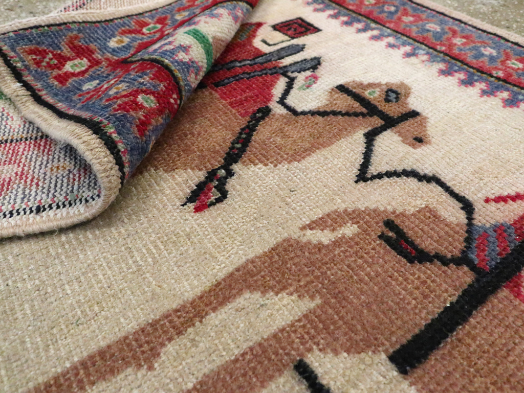 Vintage Turkish Anatolian Pictorial Throw Rug, No.26021 - Galerie Shabab