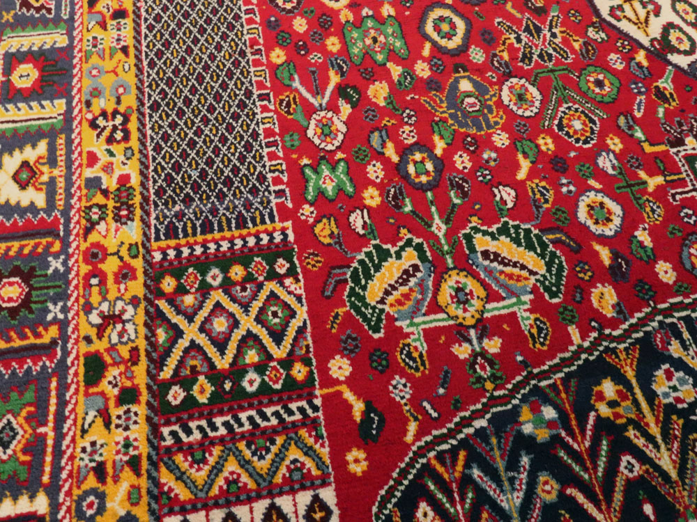 Vintage Persian Shiraz Rug, No.26023 - Galerie Shabab