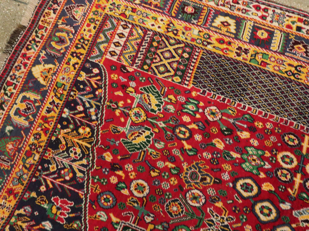 Vintage Persian Shiraz Rug, No.26023 - Galerie Shabab