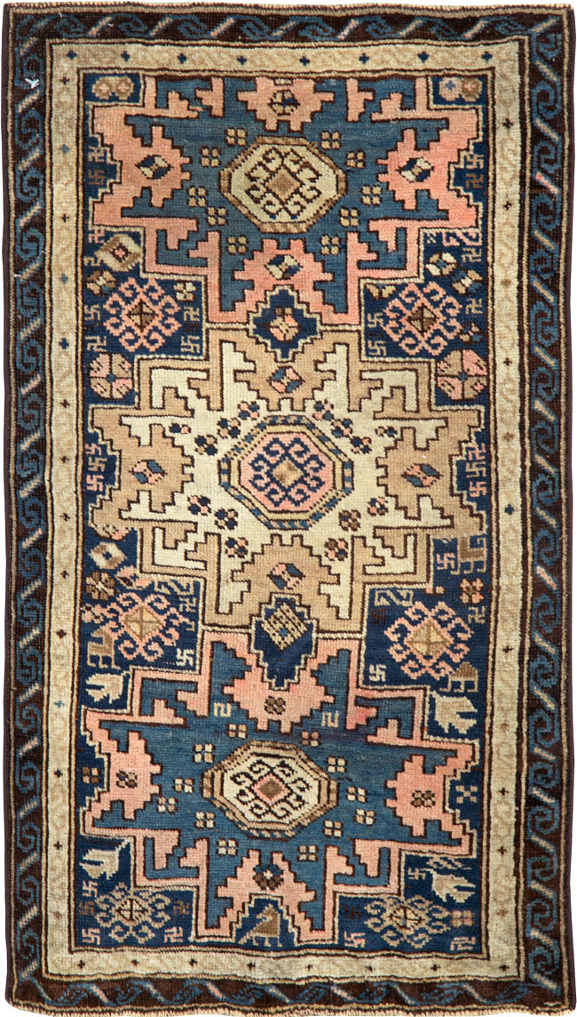 Antique Caucasian Shirvan Throw Rug, No.26027 - Galerie Shabab