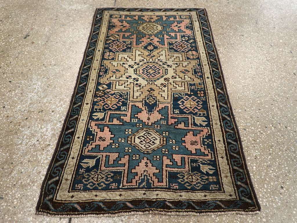 Antique Caucasian Shirvan Throw Rug, No.26027 - Galerie Shabab