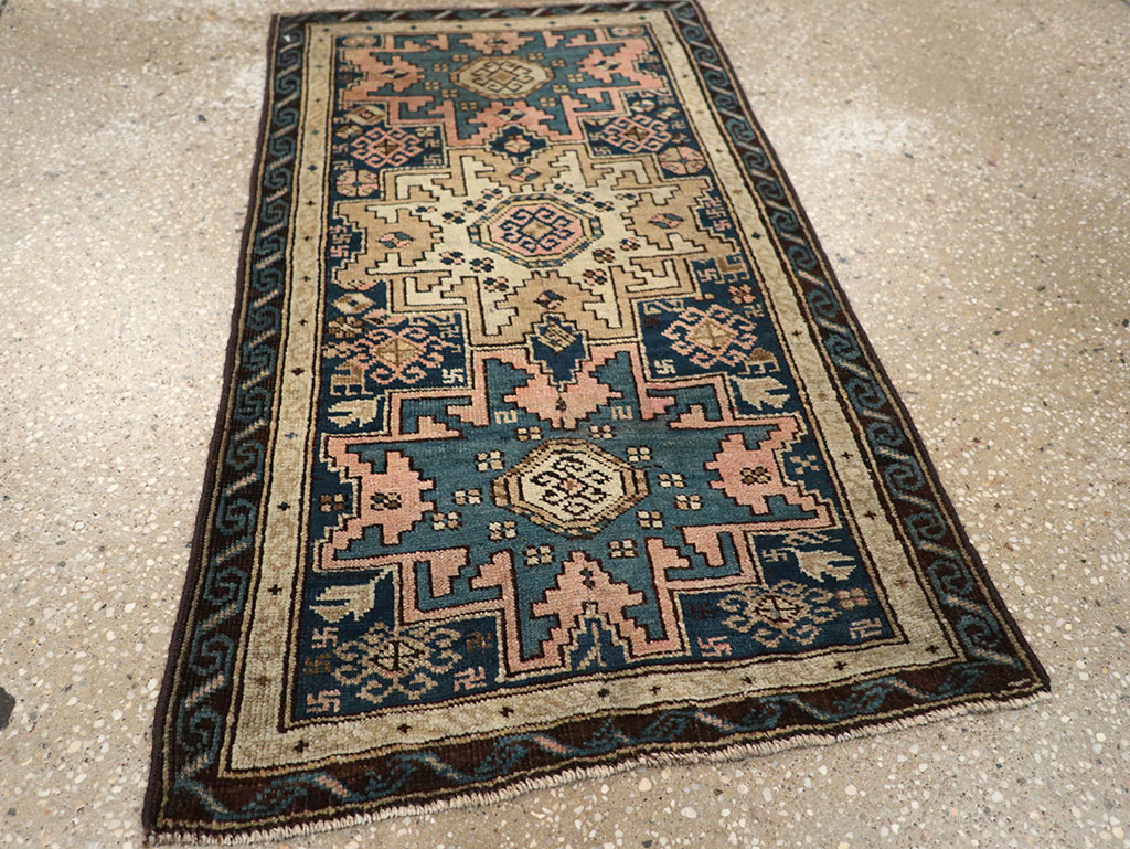 Antique Caucasian Shirvan Throw Rug, No.26027 - Galerie Shabab