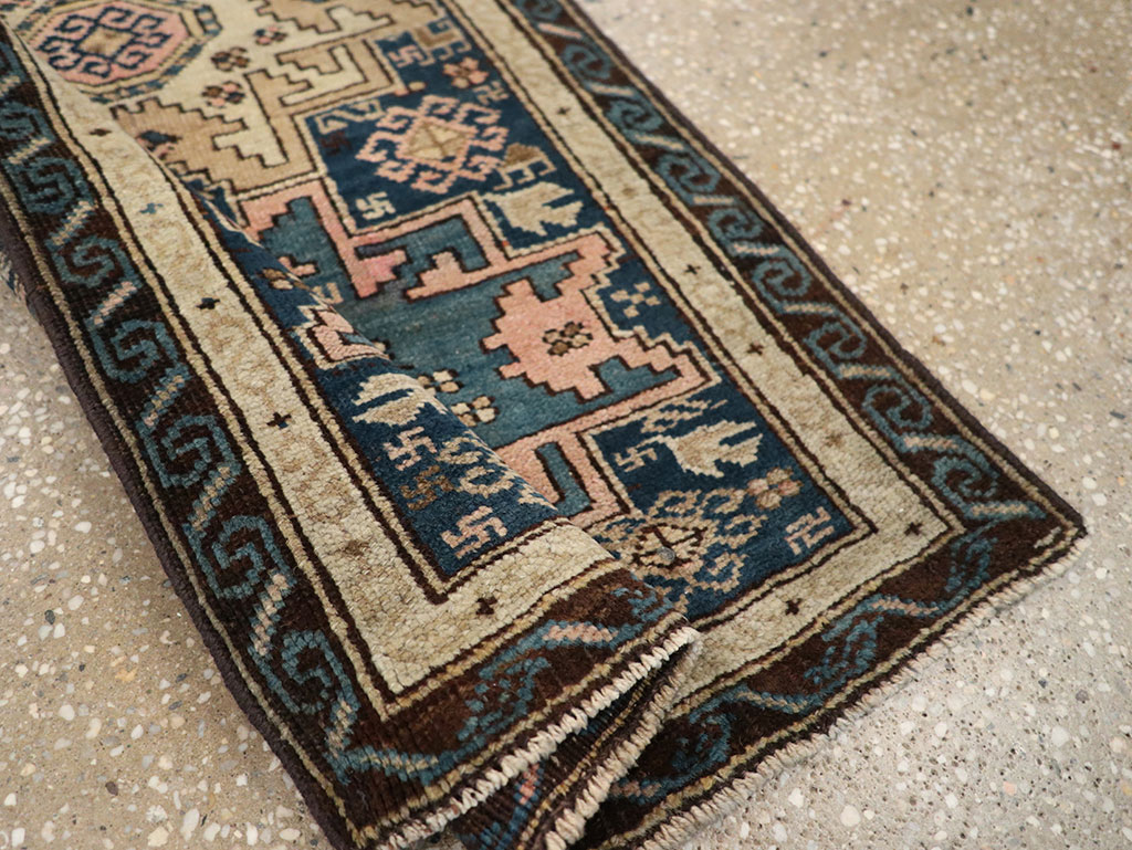 Antique Caucasian Shirvan Throw Rug, No.26027 - Galerie Shabab