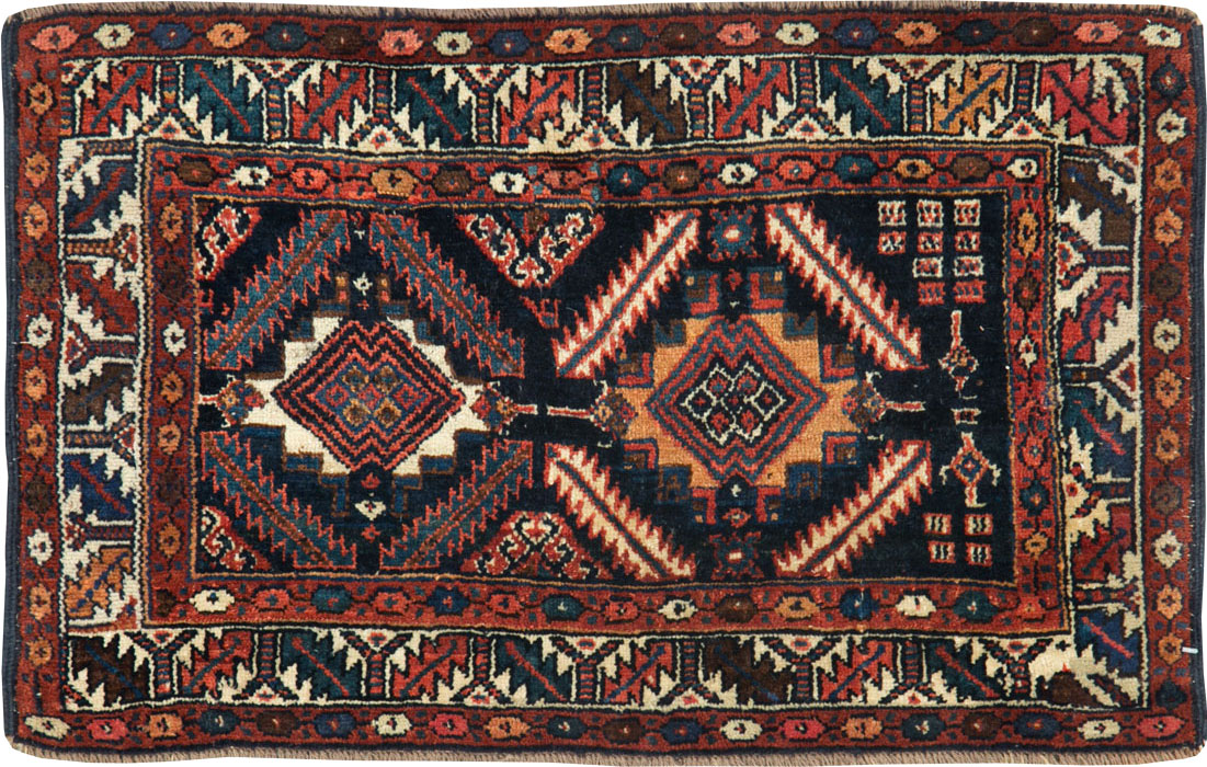 Antique Persian Veramin Rug, No.26035 - Galerie Shabab