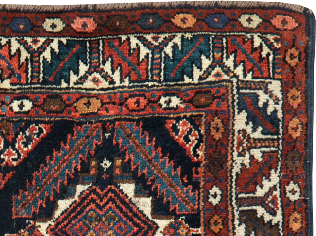 Antique Persian Veramin Rug, No.26035 - Galerie Shabab