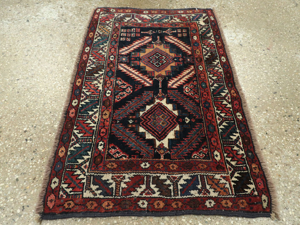 Antique Persian Veramin Rug, No.26035 - Galerie Shabab