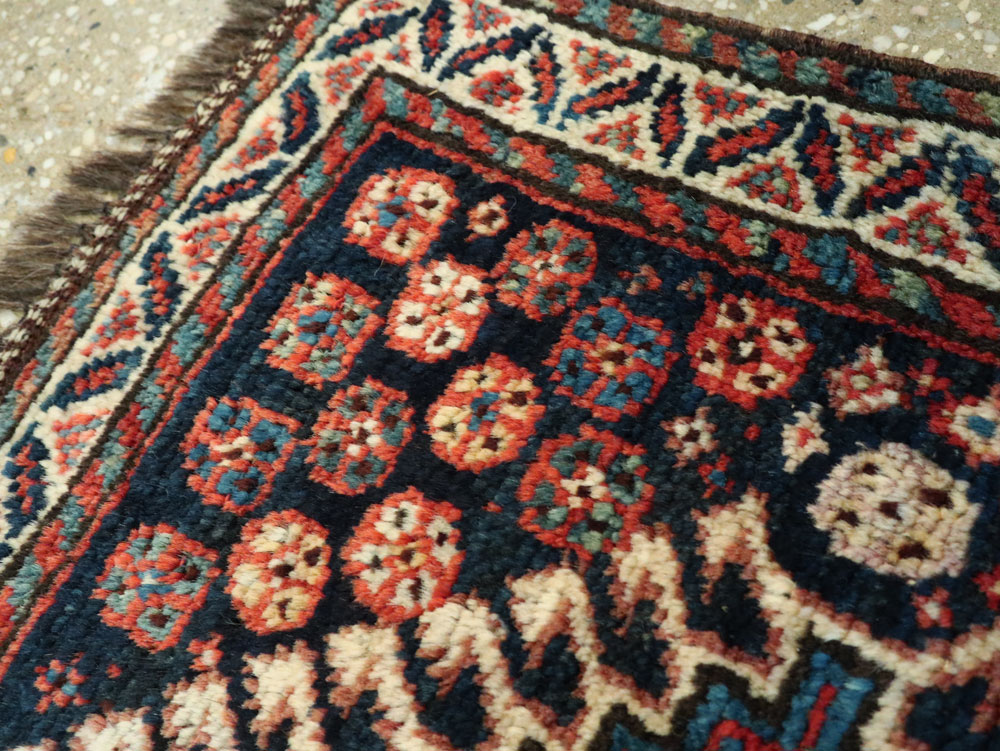 Antique Persian Qashqai Square Throw Rug, No.26038 - Galerie Shabab
