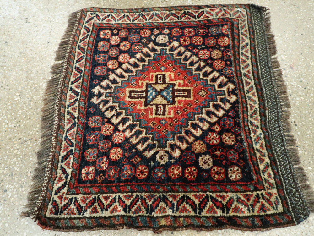 Antique Persian Qashqai Square Throw Rug, No.26038 - Galerie Shabab