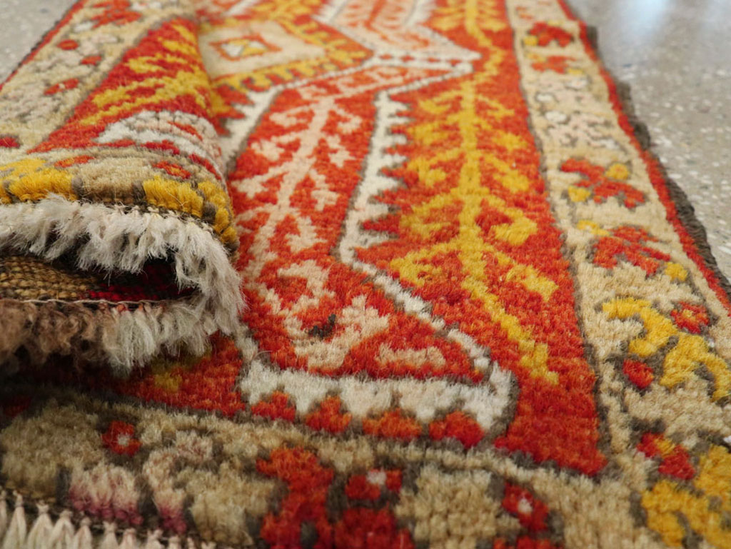 Antique Turkish Anatolian Rug, No.26039 - Galerie Shabab