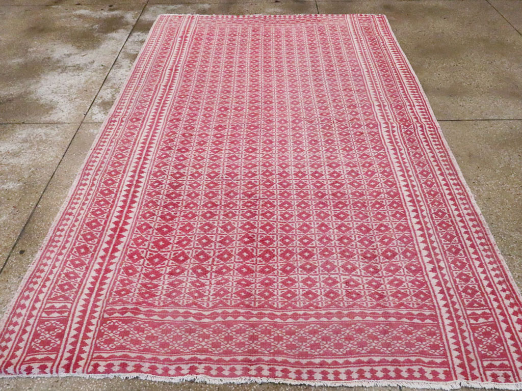 Vintage Persian Flatweave Kilim Accent Rug, No.26044 - Galerie Shabab