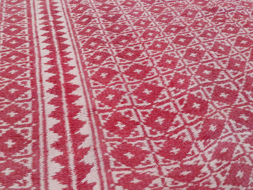 Vintage Persian Flatweave Kilim Accent Rug, No.26044 - Galerie Shabab