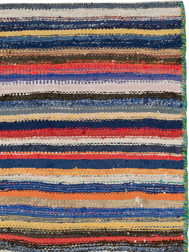 Vintage Persian Flatweave Kilim Throw Rug, No.26118 - Galerie Shabab