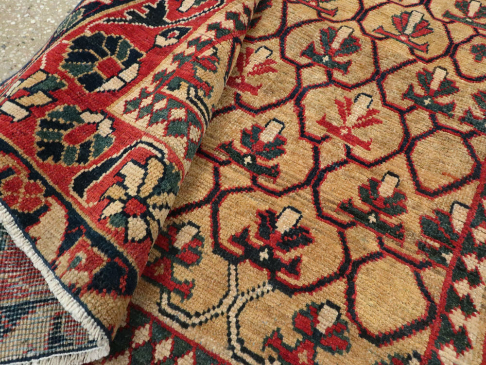 Vintage Persian Fereghan Mahal Rug, No.26129 - Galerie Shabab