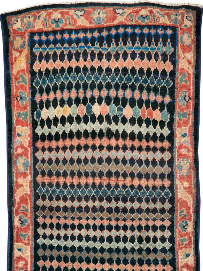 Vintage Persian Mahal Runner, No.26145 - Galerie Shabab