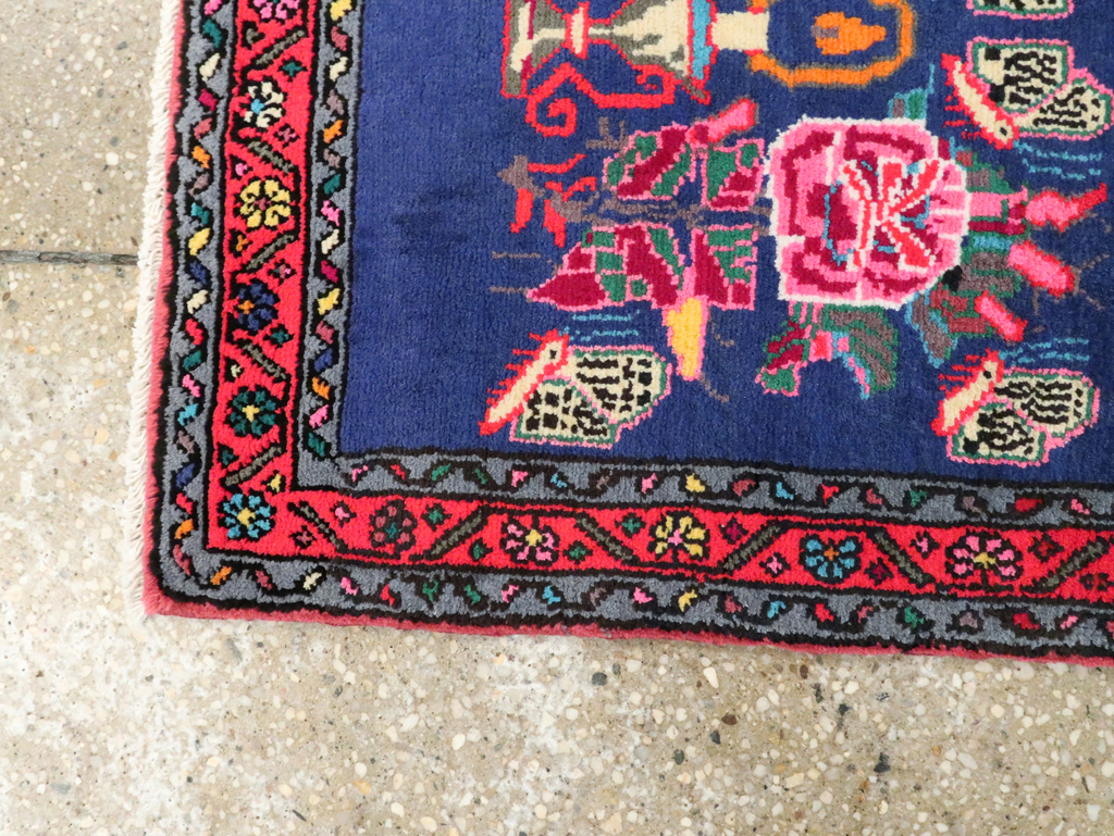 Vintage Persian Hamadan Throw Rug, No.26155 - Galerie Shabab
