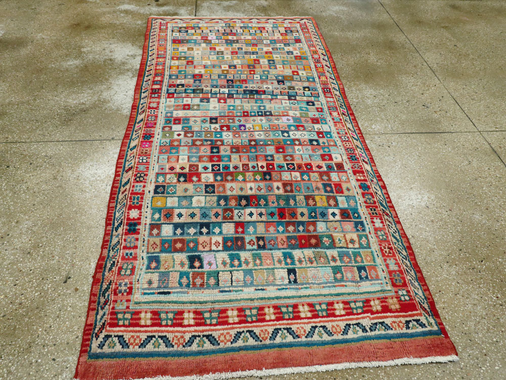 Vintage Persian Mahal Rug, No.26157 - Galerie Shabab